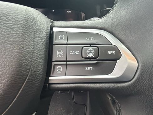 Used 2025 Jeep Compass Limited w/ Elite Group image 16