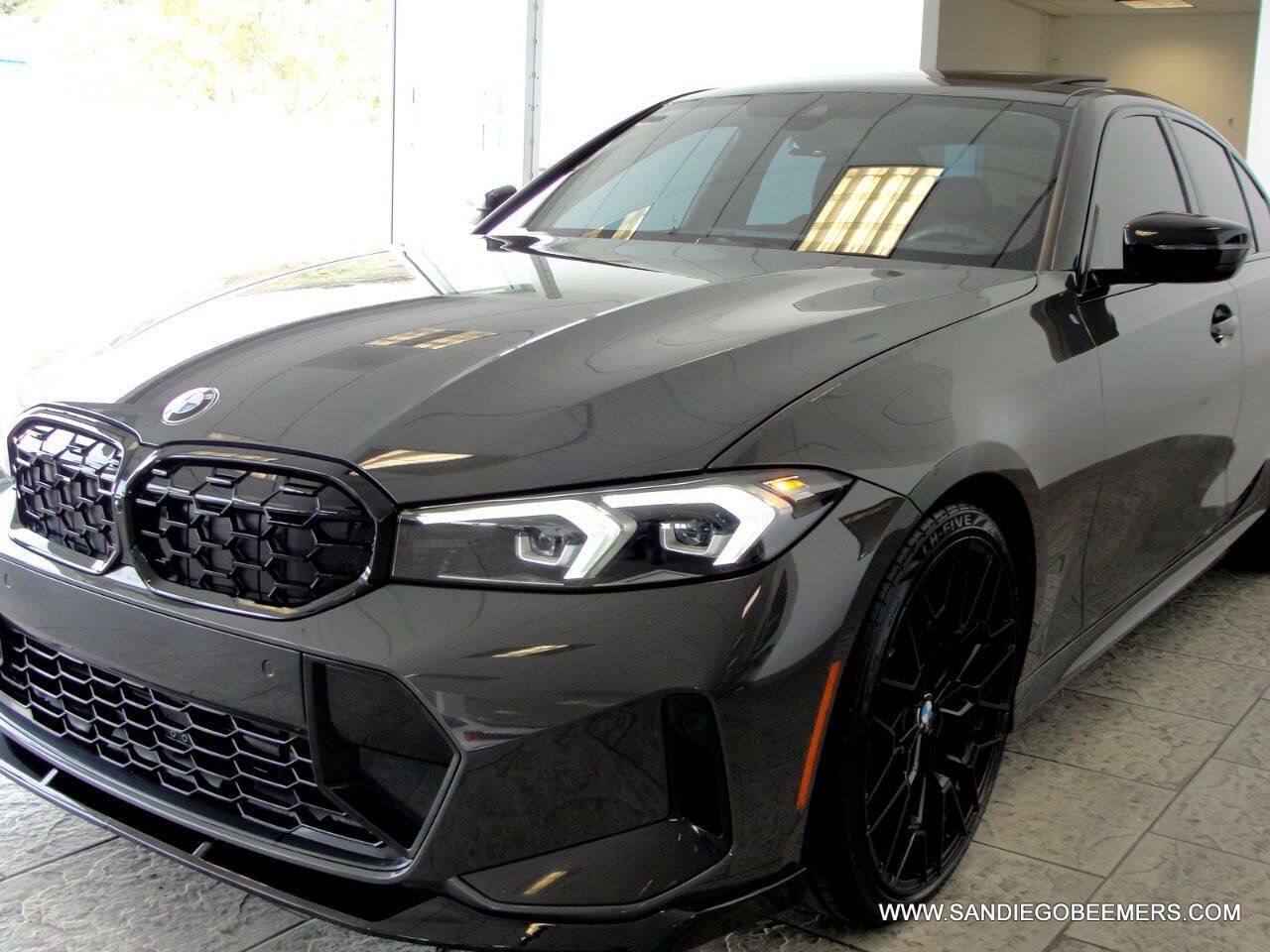 Used 2024 BMW 330i Sedan w/ M Sport Package RWD image 15