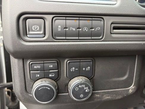 Used 2021 Chevrolet Tahoe LT AWD/4WD image 12