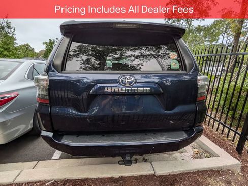 Used 2020 Toyota 4Runner SR5 Premium w/ Moonroof Package AWD/4WD image 6