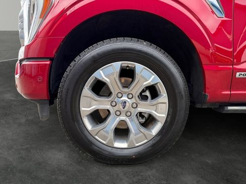 Used 2023 Ford F150 Platinum AWD/4WD image 4