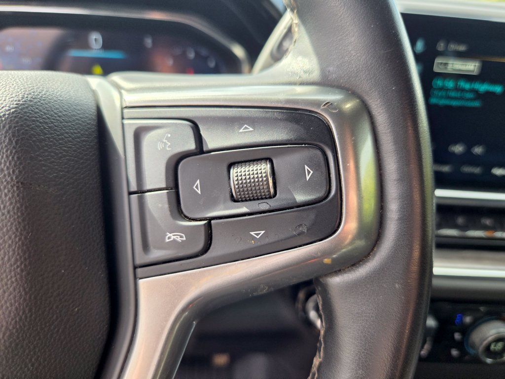 Used 2025 Chevrolet Silverado 2500 LTZ w/ LTZ Premium Package AWD/4WD image 16