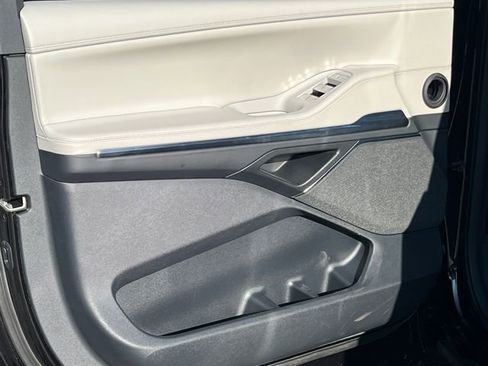 New 2026 Lincoln Navigator L Reserve image 12