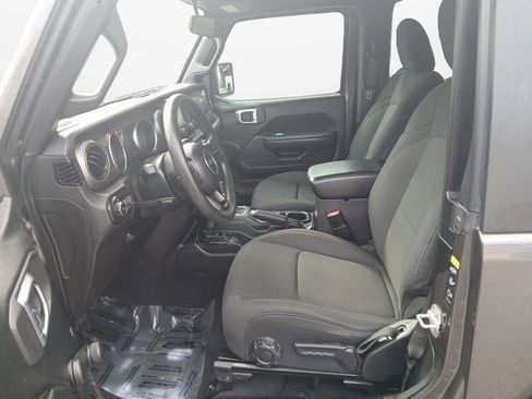 Used 2020 Jeep Wrangler Sport image 18