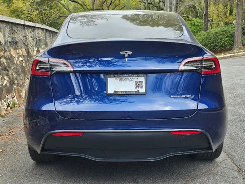 Used 2023 Tesla Model Y Long Range image 9