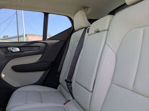 New 2026 Volvo XC40 B5 Plus w/ Protection Package Premier AWD/4WD image 12