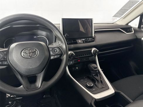 Used 2024 Toyota RAV4 LE image 29