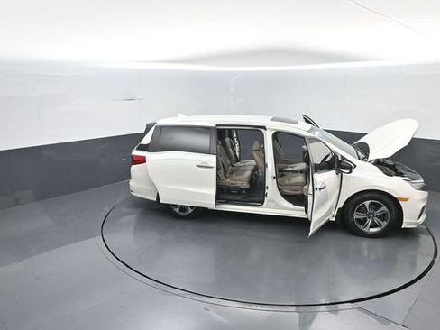Used 2018 Honda Odyssey Touring image 39