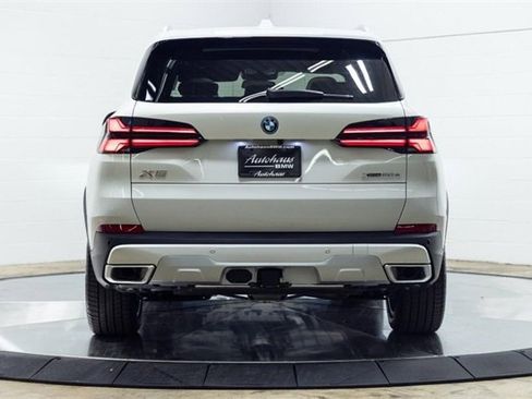 New 2026 BMW X5 xDrive50e image 10