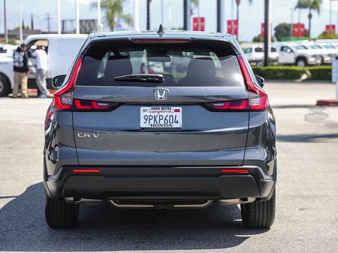 Certified 2025 Honda CR-V EX image 8