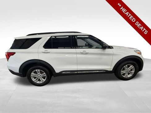 Used 2023 Ford Explorer XLT w/ Equipment Group 202A AWD/4WD image 9