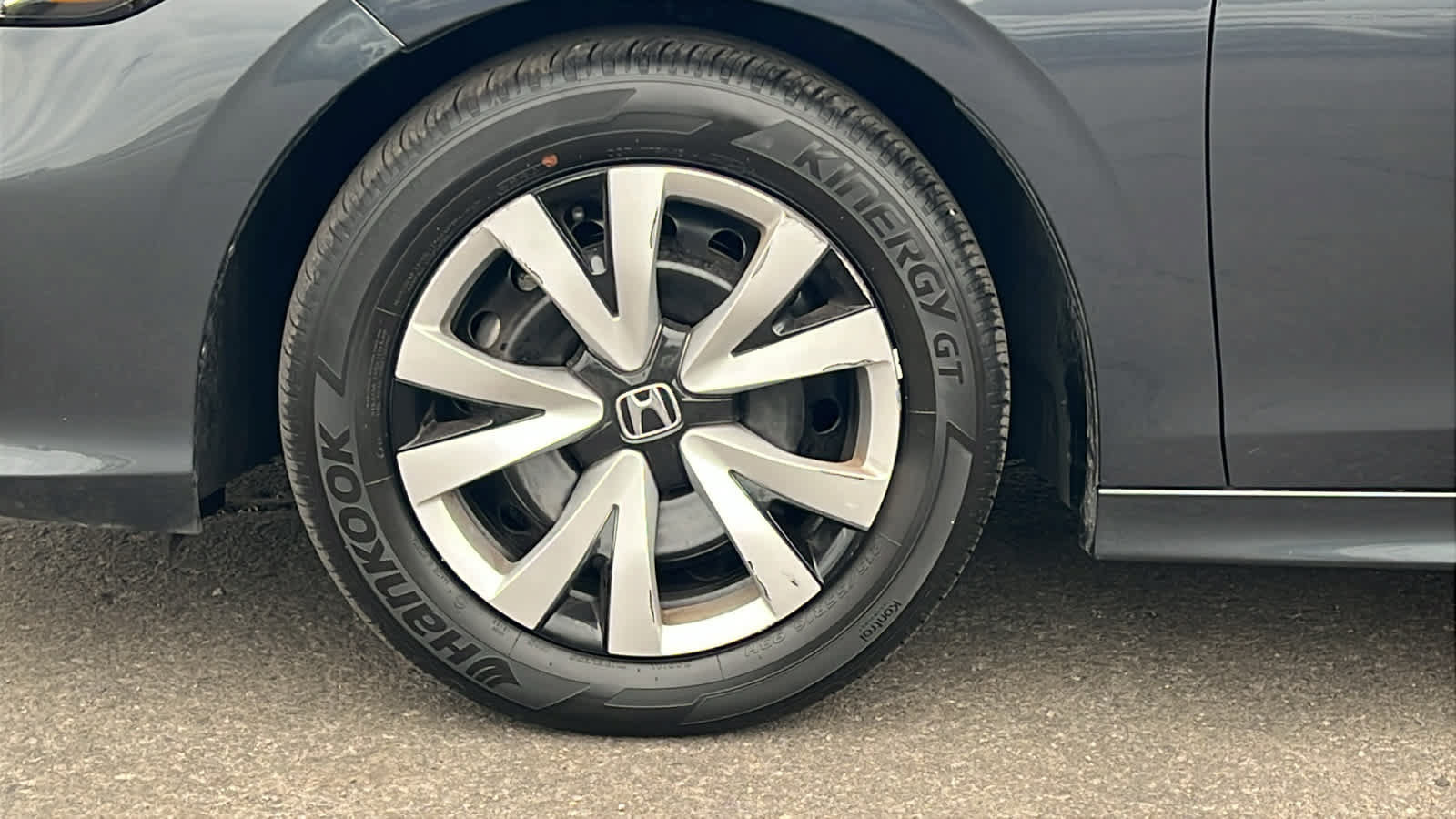 Used 2025 Honda Civic LX image 9