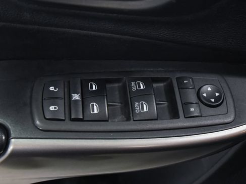 Used 2021 Jeep Cherokee Latitude Lux AWD/4WD image 25