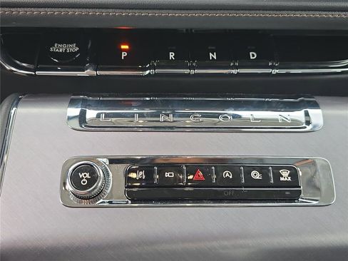 New 2025 Lincoln Aviator 2WD w/ Equipment Group 101A image 26