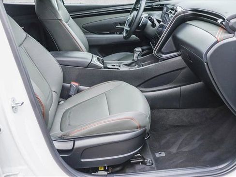 Certified 2024 Hyundai Santa Cruz Limited image 30