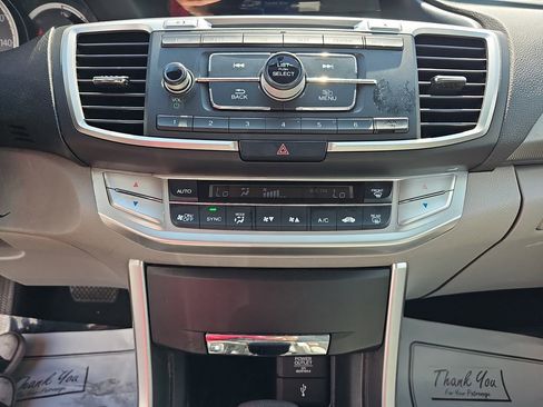Used 2013 Honda Accord LX image 27