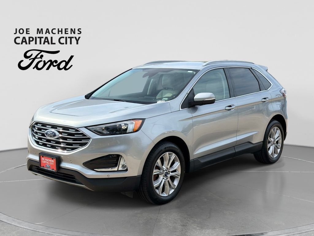 Used 2022 Ford Edge Titanium AWD/4WD image 9