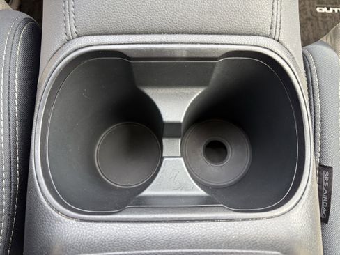 Used 2025 Subaru Outback Premium image 20