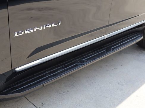 New 2026 GMC Yukon XL Denali w/ Advanced Technology Package AWD/4WD image 8