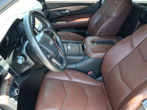 Used 2016 Cadillac Escalade ESV Luxury RWD image 15