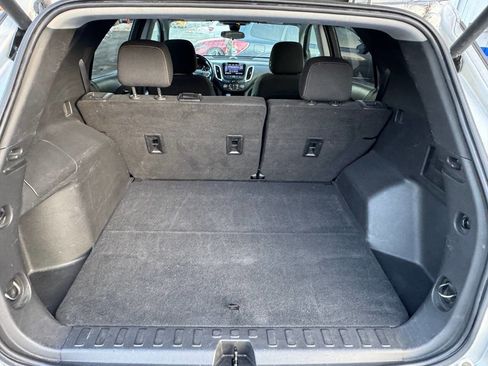 Used 2022 Chevrolet Equinox LT image 16