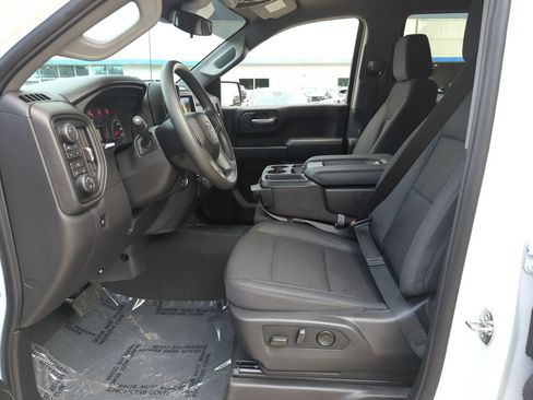 Used 2026 Chevrolet Silverado 1500 Custom Trail Boss w/ LPO, Dark Essentials Package AWD/4WD image 18