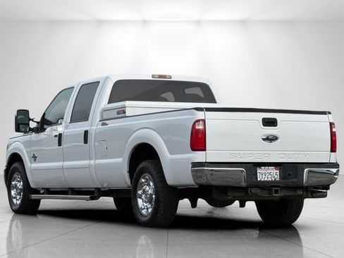 Used 2014 Ford F250 XLT w/ XLT Premium Package RWD image 5