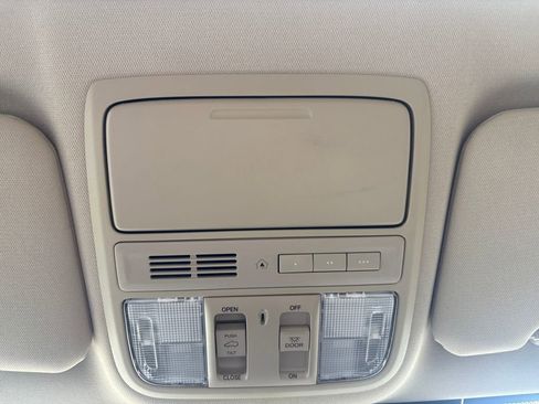 Used 2017 Honda CR-V EX-L image 15