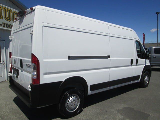 Used 2026 RAM ProMaster 2500 w/ Convenience Group FWD image 6