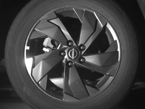 Used 2025 Nissan Rogue SV image 15