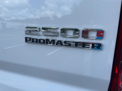 Used 2026 RAM ProMaster 2500 w/ Convenience Group FWD image 26
