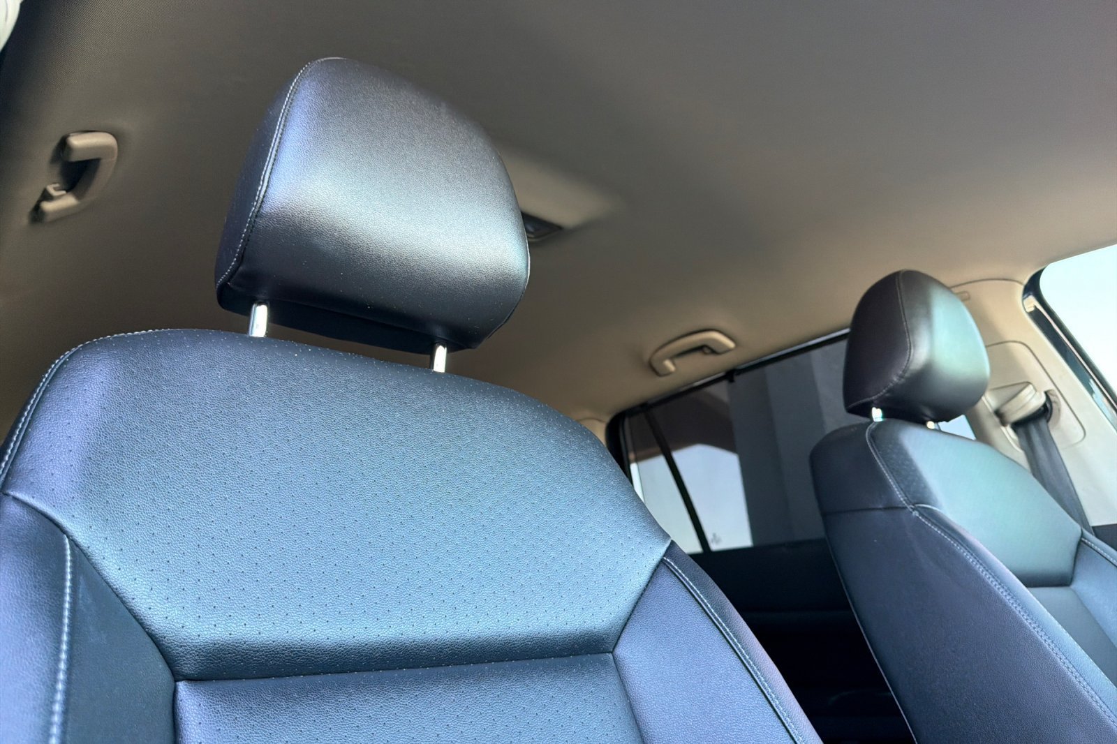 Used 2018 Volkswagen Atlas SE FWD image 21