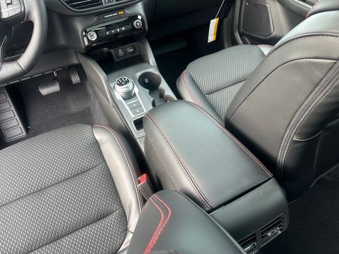 New 2026 Ford Escape ST-Line w/ Tech Pack #1 AWD/4WD image 32