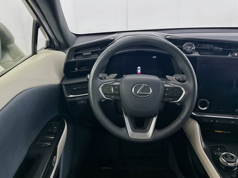 Used 2023 Lexus RZ 450e Premium w/ Technology Package AWD/4WD image 17