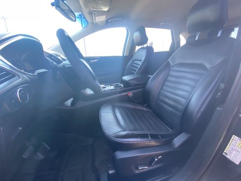 Used 2017 Ford Edge SEL w/ Equipment Group 201A AWD/4WD image 5