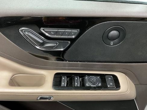 Used 2023 Lincoln Aviator Reserve w/ Equipment Group 201A AWD/4WD image 10