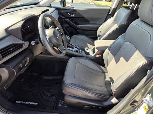 Used 2024 Subaru Crosstrek 2.5i Limited AWD/4WD image 18