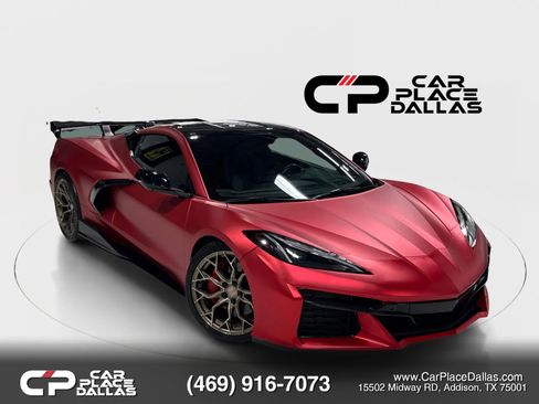 Used 2022 Chevrolet Corvette Stingray Preferred Cpe w/ Z51 Performance Package RWD image 1