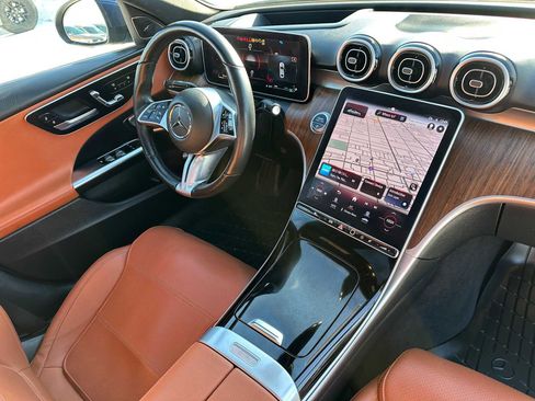 Used 2024 Mercedes-Benz C 300 4MATIC Sedan image 11