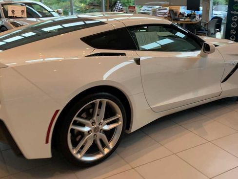 Used 2014 Chevrolet Corvette Stingray Coupe RWD image 8