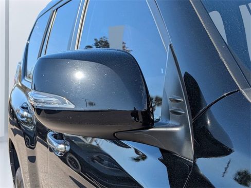 Used 2022 Lexus GX 460 Premium w/ Premium Plus Package image 11