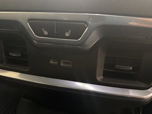 Used 2022 Chevrolet Silverado 1500 LTZ w/ Technology Package image 13