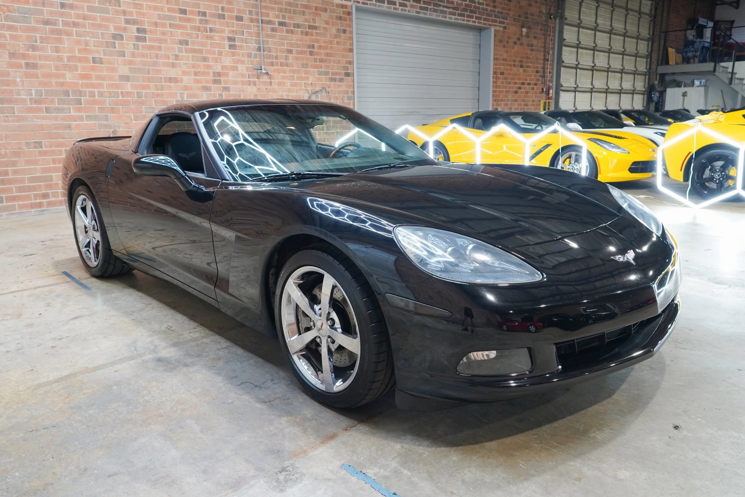 Used 2010 Chevrolet Corvette Coupe w/ Preferred Equipment Group RWD image 3