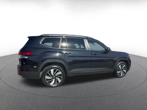 Used 2024 Volkswagen Atlas SE AWD/4WD image 14
