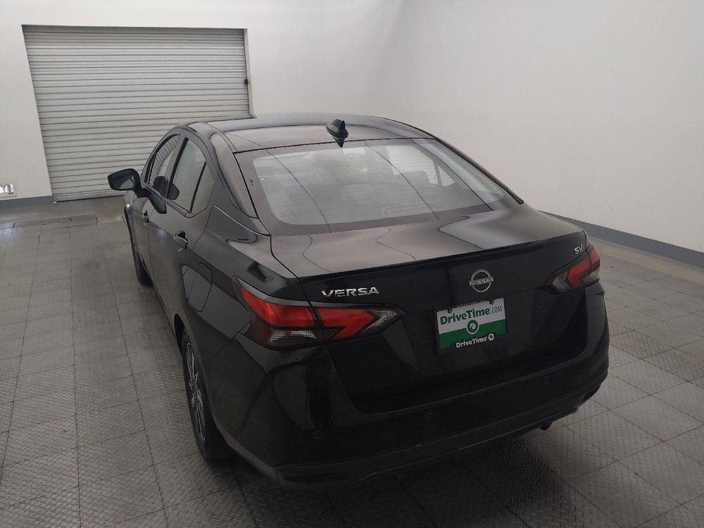 Used 2023 Nissan Versa SV FWD image 6