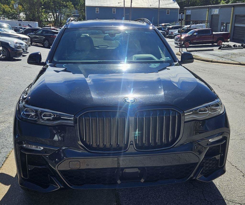 Used 2020 BMW X7 xDrive40i w/ M Sport Package AWD/4WD image 2