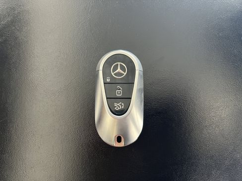 Used 2026 Mercedes-Benz S 500 4MATIC image 23