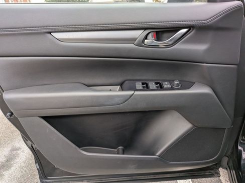 Used 2021 MAZDA CX-5 Touring image 9