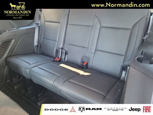 Used 2022 Chevrolet Tahoe LT w/ Luxury Package AWD/4WD image 18