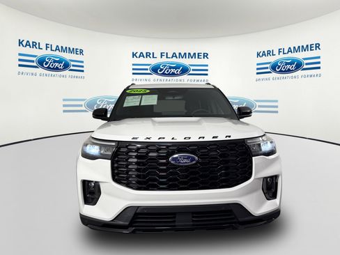 Certified 2025 Ford Explorer ST-Line w/ Premium Package RWD image 8